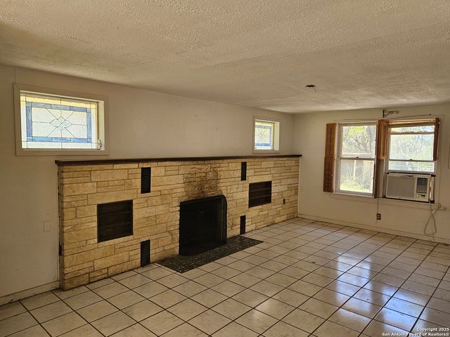 29 Green Cedar Rd., Boerne, TX 78006