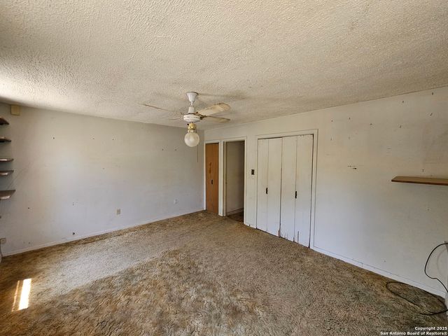 29 Green Cedar Rd., Boerne, TX 78006