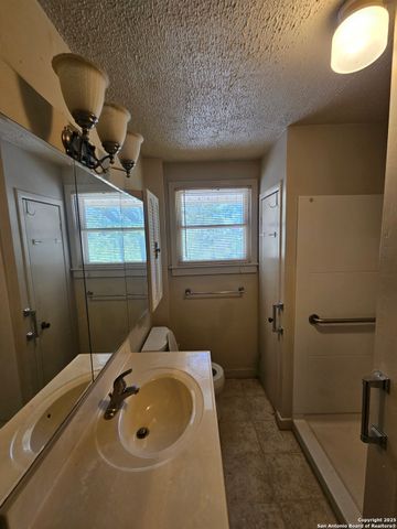 29 Green Cedar Rd., Boerne, TX 78006