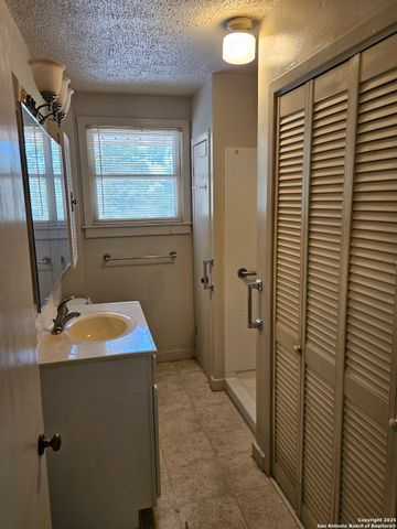 29 Green Cedar Rd., Boerne, TX 78006
