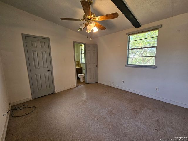 29 Green Cedar Rd., Boerne, TX 78006