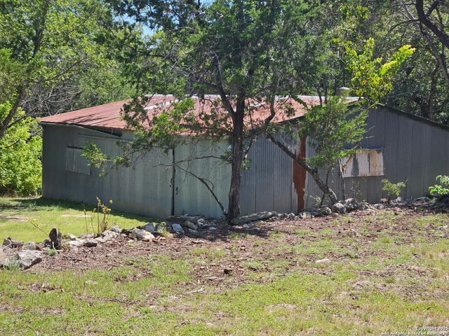 29 Green Cedar Rd., Boerne, TX 78006
