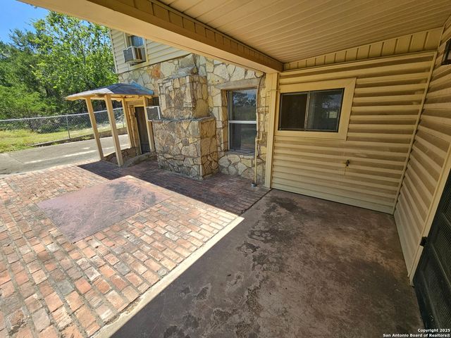 29 Green Cedar Rd., Boerne, TX 78006
