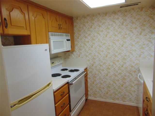 12806 Midway Road 2020, Dallas, TX 75244