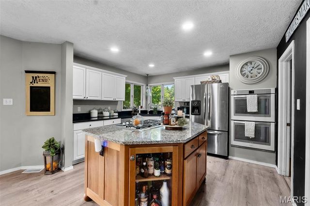 4765 Quail Run Road, Farmington, MO 63640