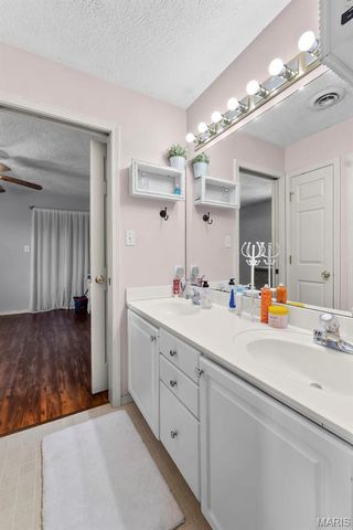 4765 Quail Run Road, Farmington, MO 63640