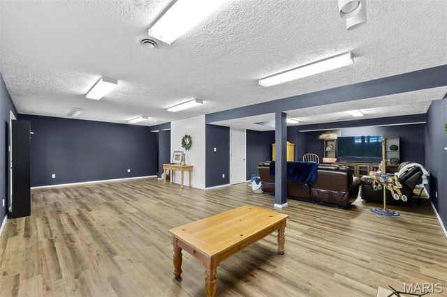 4765 Quail Run Road, Farmington, MO 63640