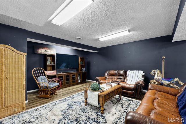 4765 Quail Run Road, Farmington, MO 63640
