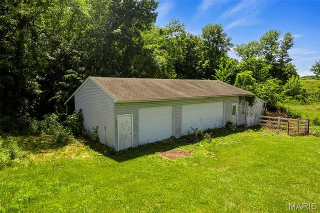 4765 Quail Run Road, Farmington, MO 63640