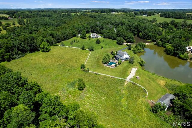 4765 Quail Run Road, Farmington, MO 63640
