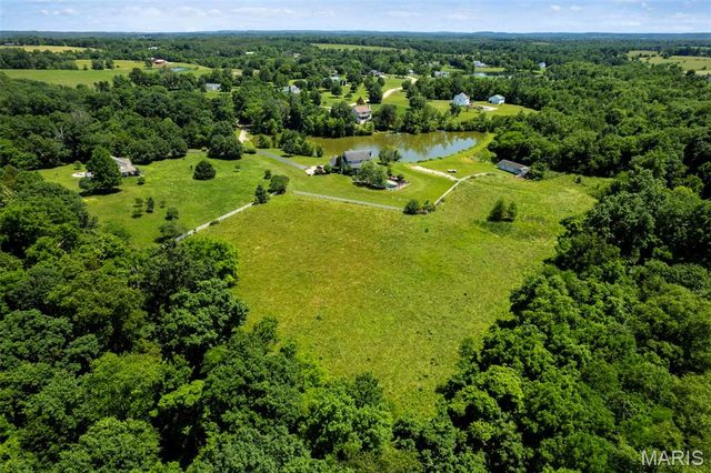 4765 Quail Run Road, Farmington, MO 63640
