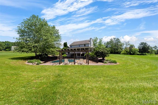 4765 Quail Run Road, Farmington, MO 63640