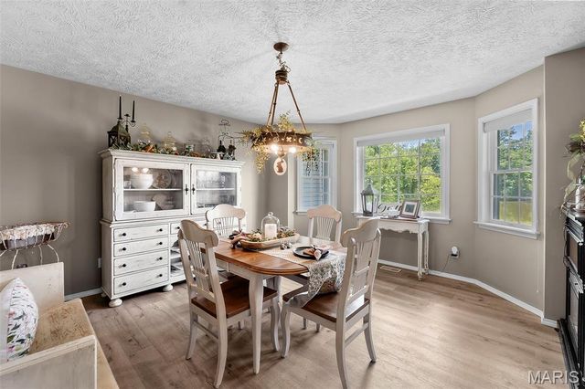 4765 Quail Run Road, Farmington, MO 63640
