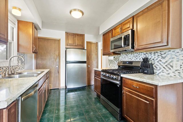 8024 N 62nd STREET, Brown Deer, WI 53223