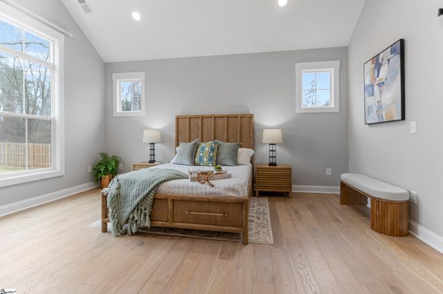 230 E Darby Road, Taylors, SC 29687