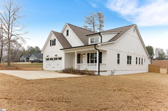 230 E Darby Road, Taylors, SC 29687
