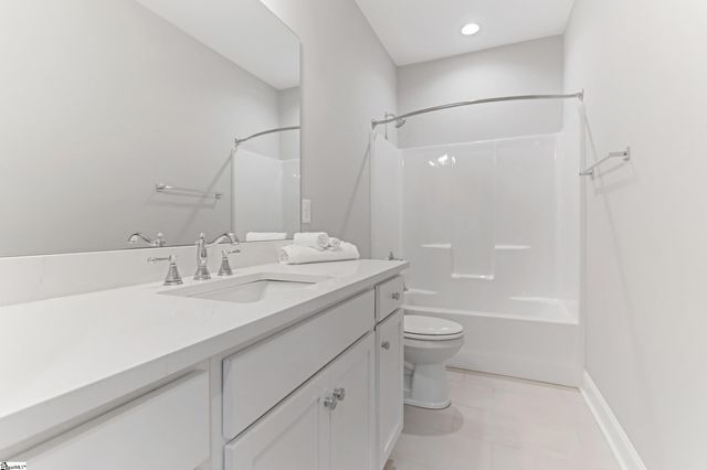 230 E Darby Road, Taylors, SC 29687