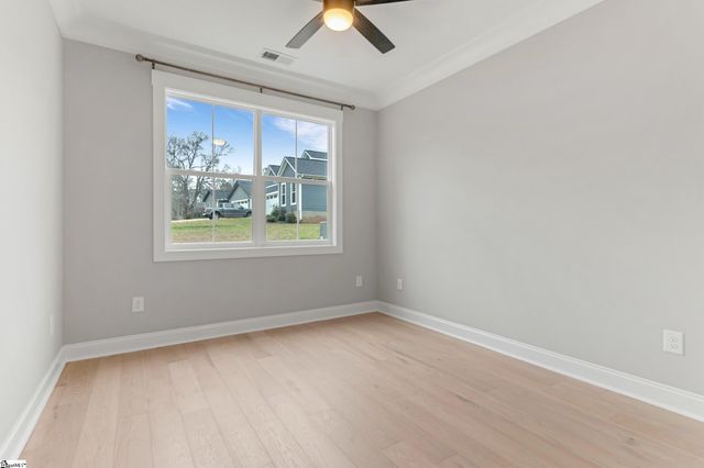 230 E Darby Road, Taylors, SC 29687