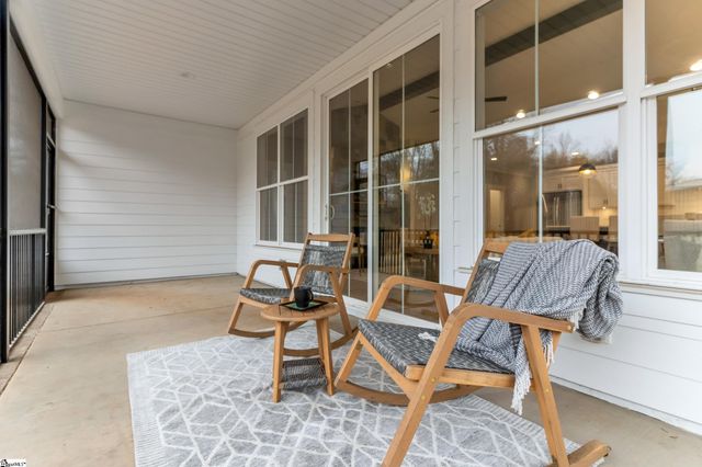 230 E Darby Road, Taylors, SC 29687