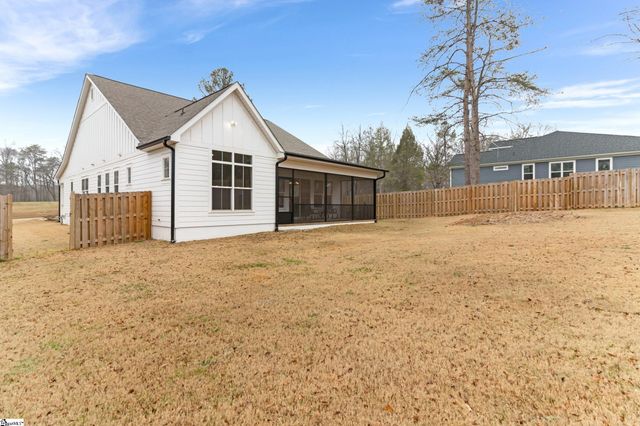 230 E Darby Road, Taylors, SC 29687