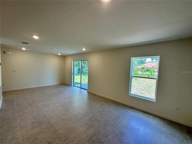 41 ROUND TREE DRIVE, Palm Coast, FL 32164