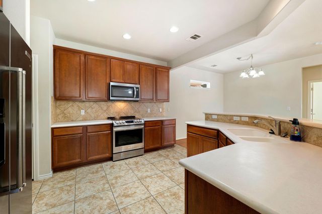 520 Mill Pond PATH, Georgetown, TX 78633