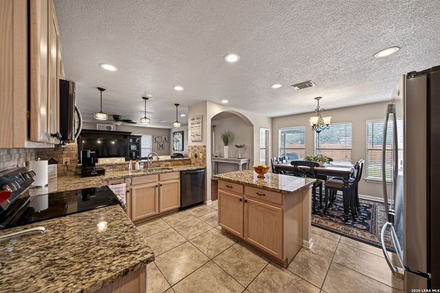 18622 Wooded Creek, San Antonio, TX 78259