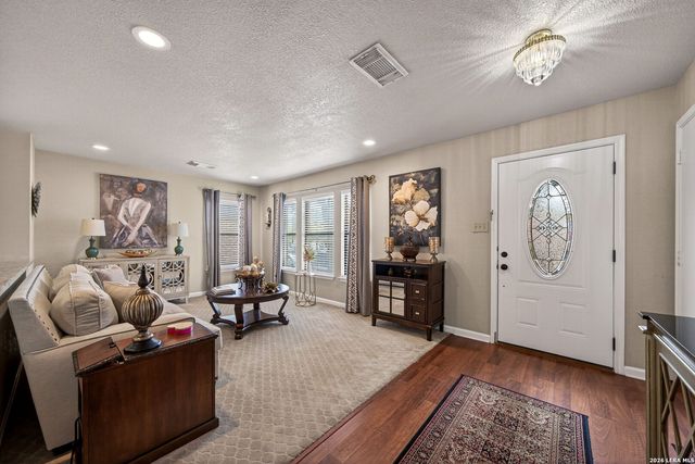 18622 Wooded Creek, San Antonio, TX 78259