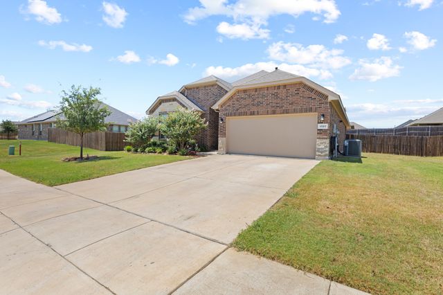 3507 Camden Creek Road, Krum, TX 76249