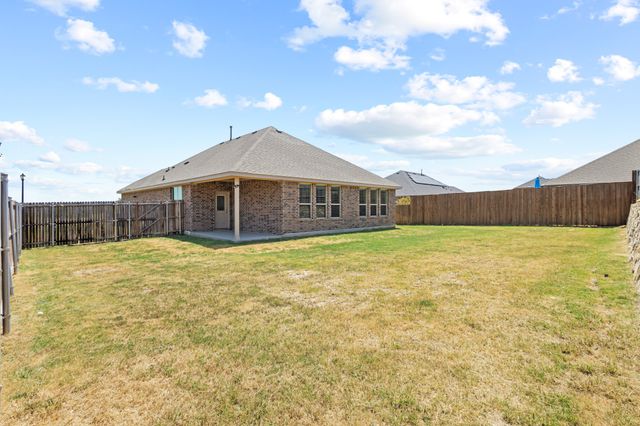3507 Camden Creek Road, Krum, TX 76249