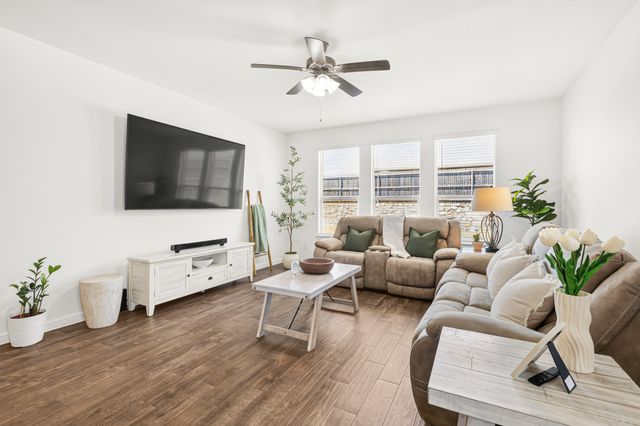 3507 Camden Creek Road, Krum, TX 76249