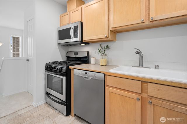 20472 137th Avenue SE, Kent, WA 98042