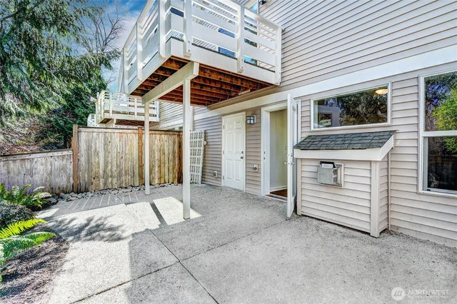 20472 137th Avenue SE, Kent, WA 98042