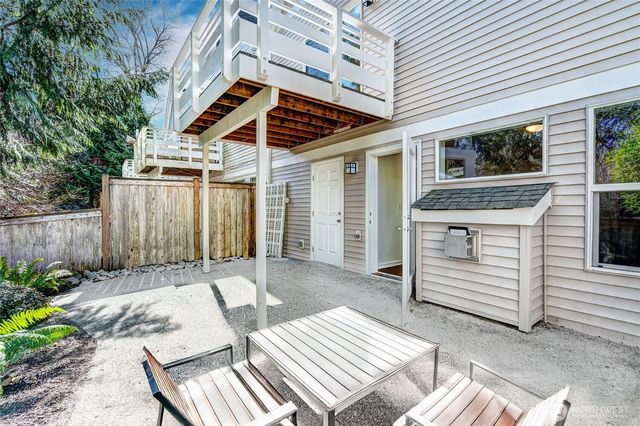 20472 137th Avenue SE, Kent, WA 98042