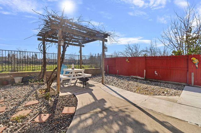 5967 Leonardo Way, Elk Grove, CA 95757