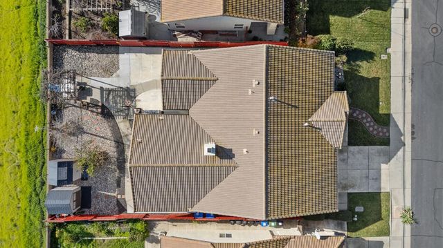 5967 Leonardo Way, Elk Grove, CA 95757