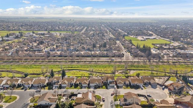 5967 Leonardo Way, Elk Grove, CA 95757