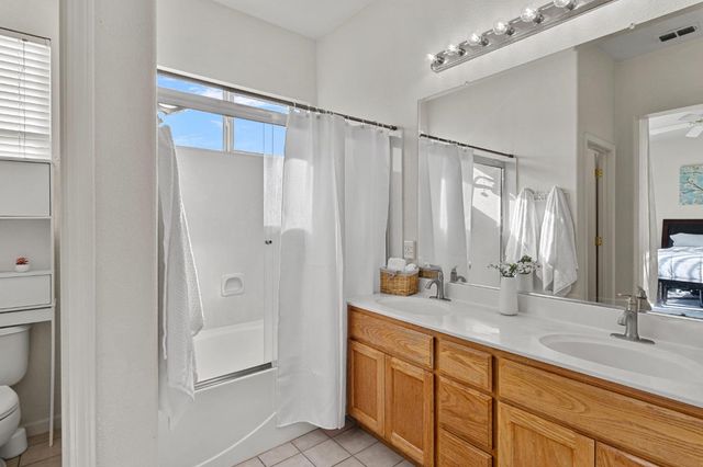 5967 Leonardo Way, Elk Grove, CA 95757