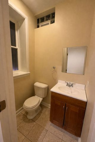 1705 Simpson Street, Evanston, IL 60201