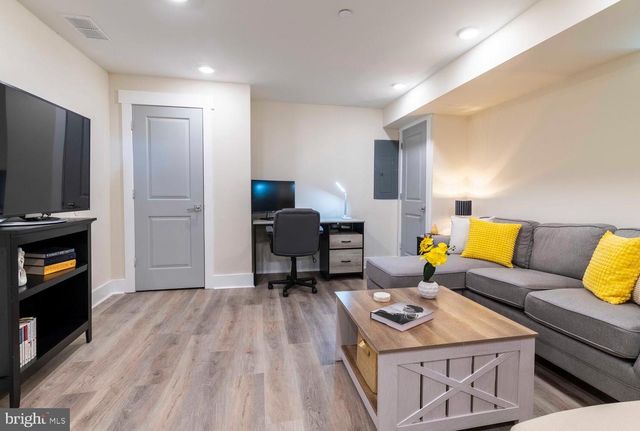 101 E PHIL ELLENA ST, Philadelphia, PA 19119