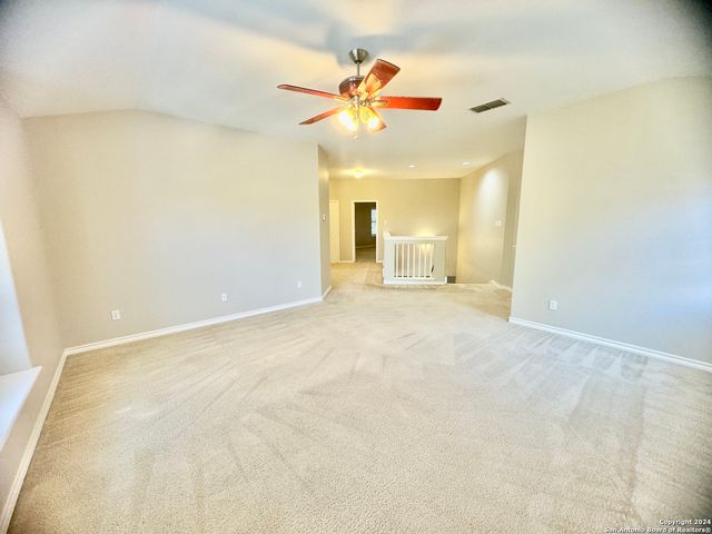 952 PERSIAN GDN, San Antonio, TX 78260
