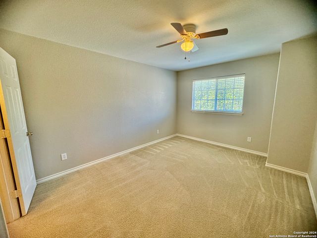 952 PERSIAN GDN, San Antonio, TX 78260