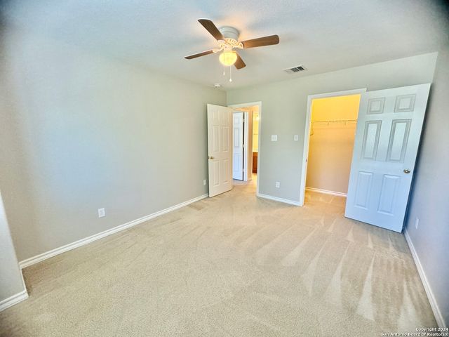 952 PERSIAN GDN, San Antonio, TX 78260