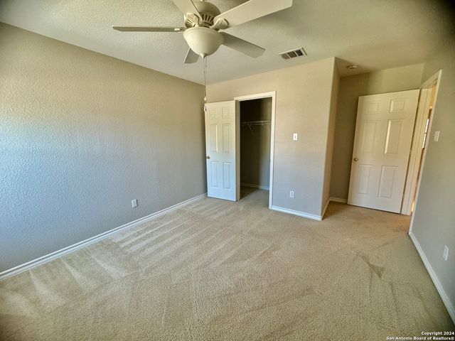 952 PERSIAN GDN, San Antonio, TX 78260
