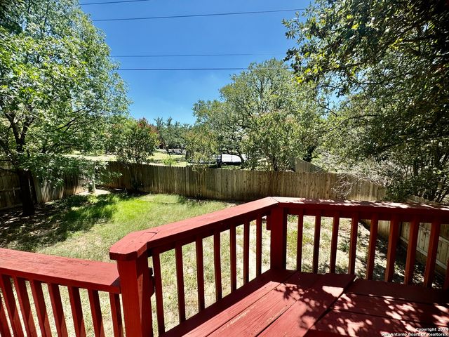 952 PERSIAN GDN, San Antonio, TX 78260