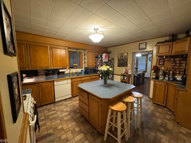 355 W 1st Street, Imlay City, MI 48444