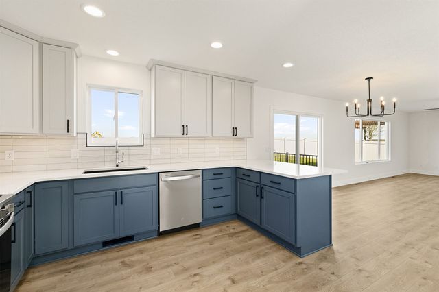 4222 132nd Street, Urbandale, IA 50323