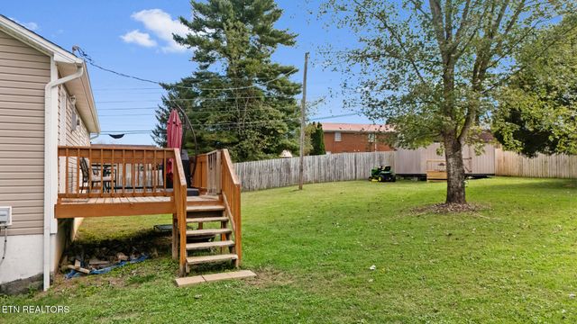 297 Parks Circle, Harrogate, TN 37752