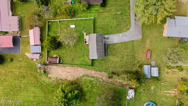 297 Parks Circle, Harrogate, TN 37752