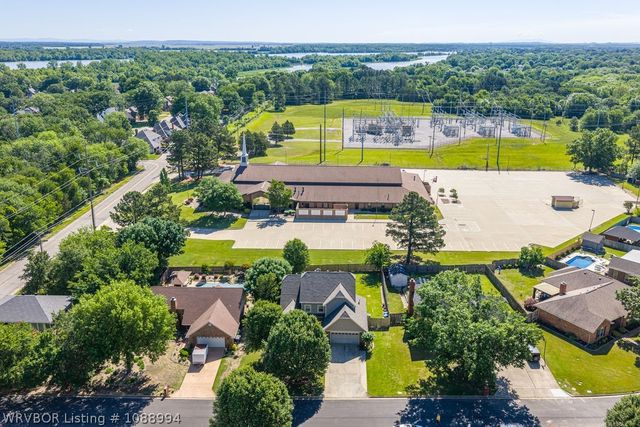 2409 S 87th Drive, Fort Smith, AR 72903
